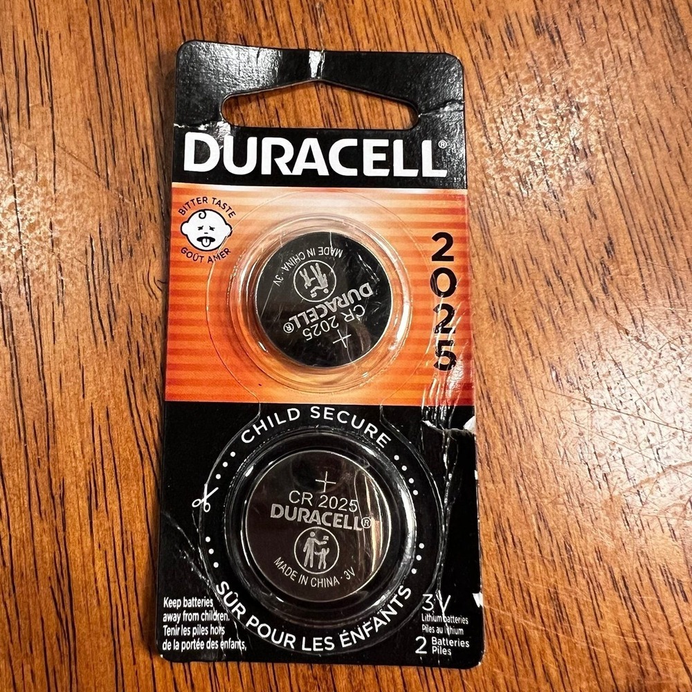 Duracell CR 2025 3V Lithium Coin Batteries 2 Pack Silver New Child Secure 2033